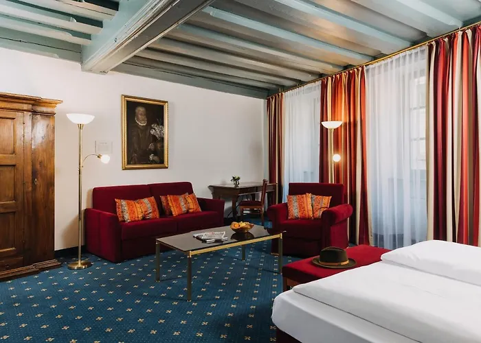 Otel Altstadthotel Arch 4*