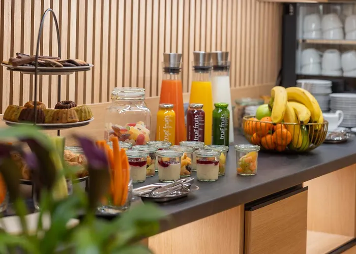 Otel Altstadthotel Arch 4*