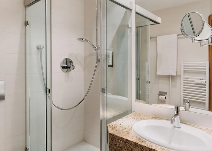 Otel Altstadthotel Arch Regensburg