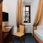 酒店 Altstadthotel Arch 4*