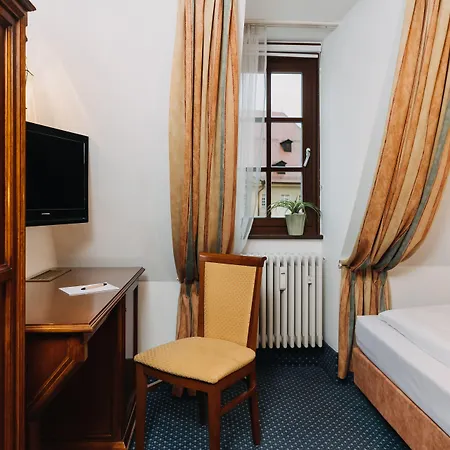 Hotel Altstadthotel Arch 4*