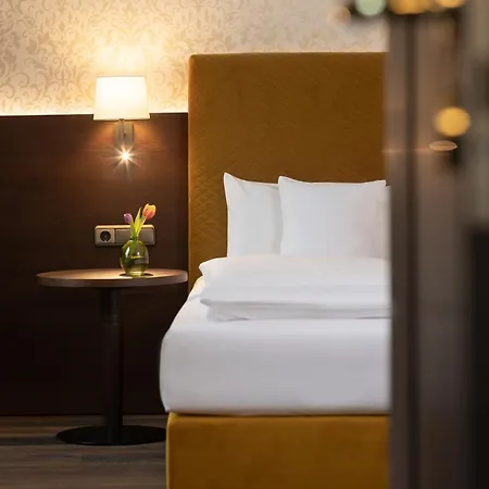 Altstadthotel Arch فندق 4*