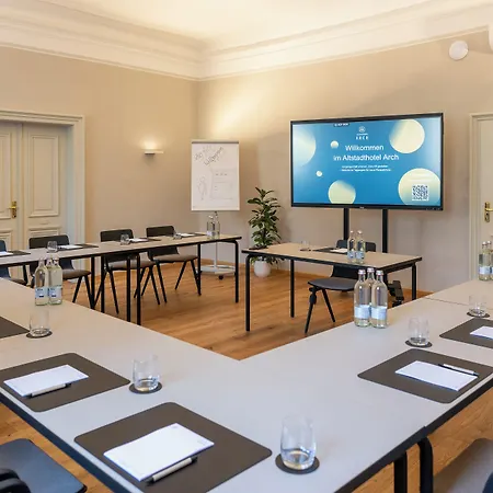Altstadthotel Arch 4*