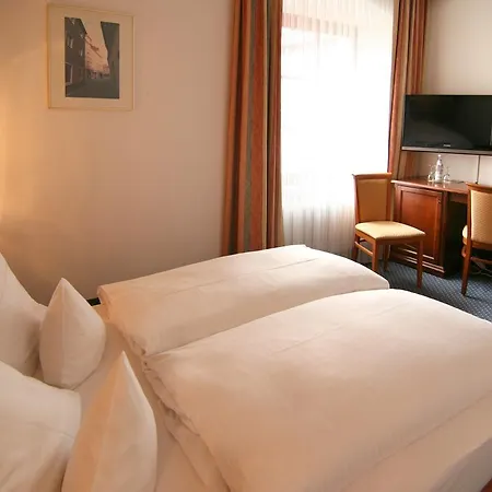 Altstadthotel Arch - Im Herzen Der Altstadt 4*