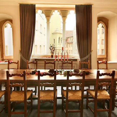 Altstadthotel Arch Hotel 4*