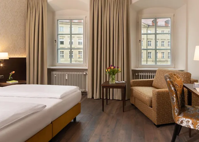 Altstadthotel Arch Hotel 4*