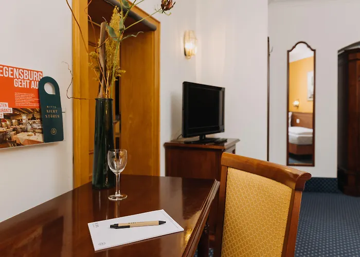 Altstadthotel Arch Hotel