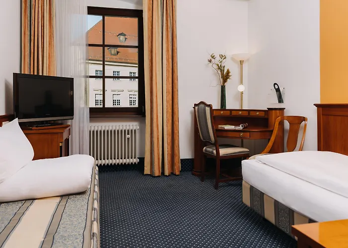 Hotel Altstadthotel Arch 4*