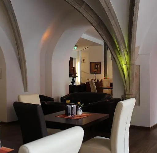 Altstadthotel Arch Hotel